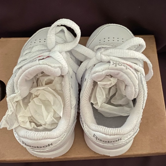 Infant Classic Reebok’s - Picture 10 of 11